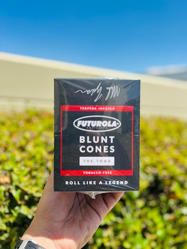 Vaporizer Store «Happy Rock Smoke Shop», reviews and photos, 334 NE 72nd St, Kansas City, MO 64118, USA