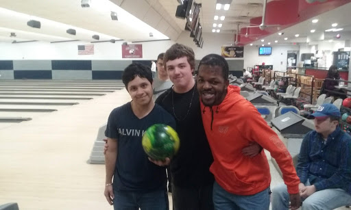 Bowling Alley «Strike 10 Lanes», reviews and photos, 849 Long Island Ave, Deer Park, NY 11729, USA