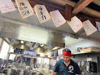 Atmosphère du Restaurant de nouilles (ramen) Kodawari Ramen (Tsukiji) à Paris - n°13