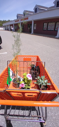 Clothing Store «Discount Madness», reviews and photos, 44 Bridge St, Pelham, NH 03076, USA