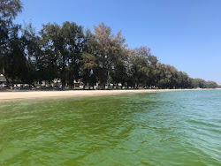 Suan Son Beach'in fotoğrafı uçurumlarla desteklenmiş
