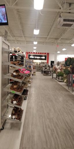 Department Store «T.J. Maxx», reviews and photos, 9106 Shops Way, Northborough, MA 01532, USA