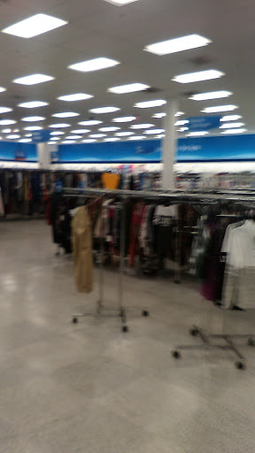 Clothing Store «Ross Dress for Less», reviews and photos, 16250 Paramount Blvd, Paramount, CA 90723, USA