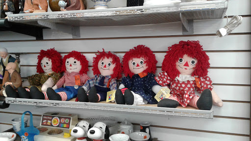 Thrift Store «Goodwill Store & Donation Center», reviews and photos, 1430 Garnet Ave, San Diego, CA 92109, USA