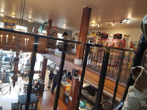 Gourmet Grocery Store «Social Goods: Toys, Taps, Cafe», reviews and photos, 500 E 1st St, Newberg, OR 97132, USA