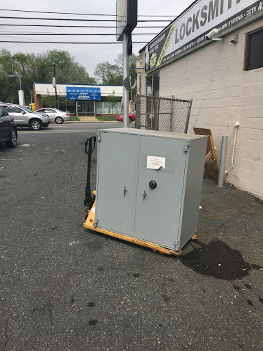 Locksmith «Advanced Security Safe and Lock», reviews and photos, 6318 Reisterstown Rd, Baltimore, MD 21215, USA