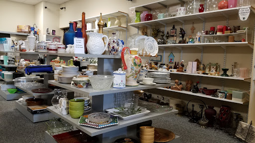 Thrift Store «Ladies of Charity Lake Travis Thrift Shop», reviews and photos, 1508 Ranch Rd 620 S, Lakeway, TX 78734, USA