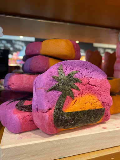 Cosmetics Store «LUSH Cosmetics», reviews and photos, 4502 S Steele St, Tacoma, WA 98409, USA