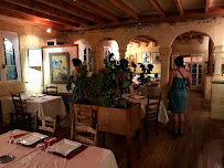 Atmosphère du Restaurant français Chez Mémé Louise à Saint-Genies - n°5