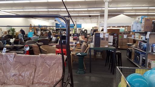 Home Goods Store «Yard Sale USA», reviews and photos, 562 Nissan Dr, Smyrna, TN 37167, USA