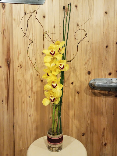 Florist «Mums the Word-A Florist», reviews and photos, 1175 N Berkeley Ave, Fullerton, CA 92832, USA