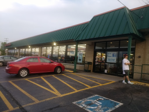 Thrift Store «Village Discount Outlet», reviews and photos, 2930 State Rd, Cuyahoga Falls, OH 44223, USA