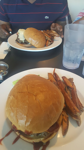 Restaurant «Rainbows End», reviews and photos, 364 Florin Rd, Sacramento, CA 95831, USA