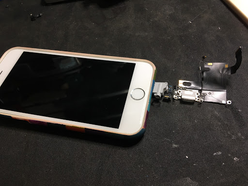 Cell Phone Store «iphone solutions», reviews and photos, 117 S Broadway, Lawrence, MA 01841, USA