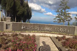 Plaza Pearl Of Lake Toba image