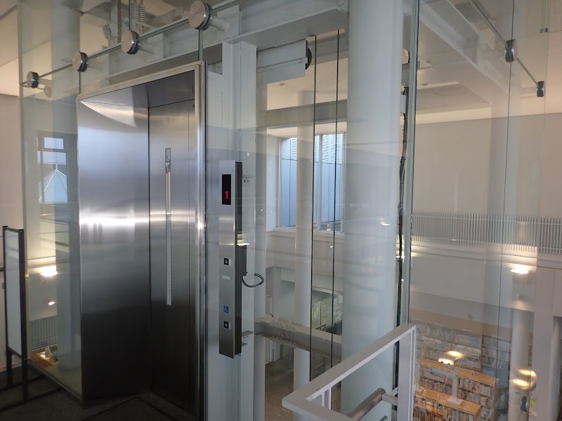 富里市立図書館 千葉県富里市七栄 公立図書館 図書館 グルコミ