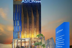 ASTON INN Jemursari image