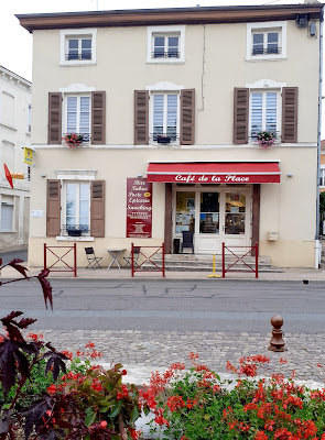 Bar-tabac-épicerie-Fdj "Café de la place" à Régnié-Durette