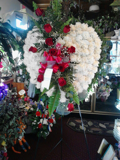 Florist «Old Town Flowers and Gifts», reviews and photos, 79 Main St NW b, Lilburn, GA 30047, USA