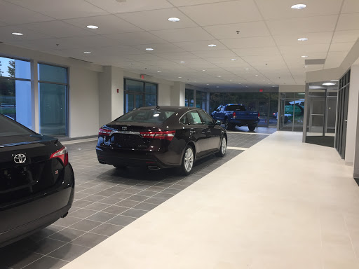 Car Dealer «Vanderstyne Toyota», reviews and photos, 4374 W Ridge Rd, Rochester, NY 14626, USA