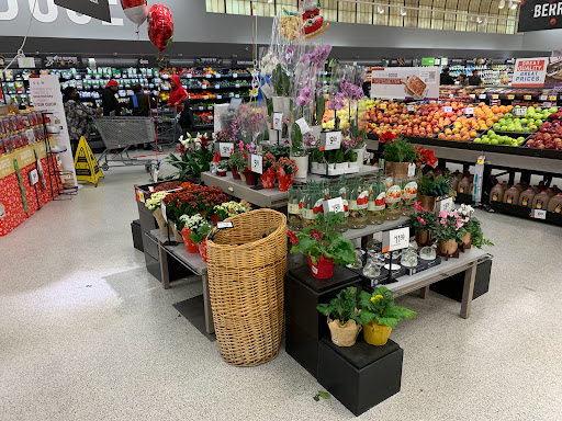 Grocery Store «Giant Food», reviews and photos, 3480 S Jefferson St, Falls Church, VA 22041, USA