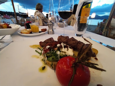 Beach Cafe Restaurant à Saint-Tropez