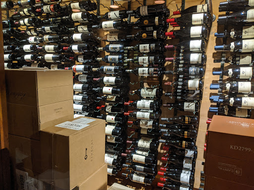 Shopping Mall «Fig Garden Village Shopping Center», reviews and photos, 790 W Shaw Ave, Fresno, CA 93704, USA