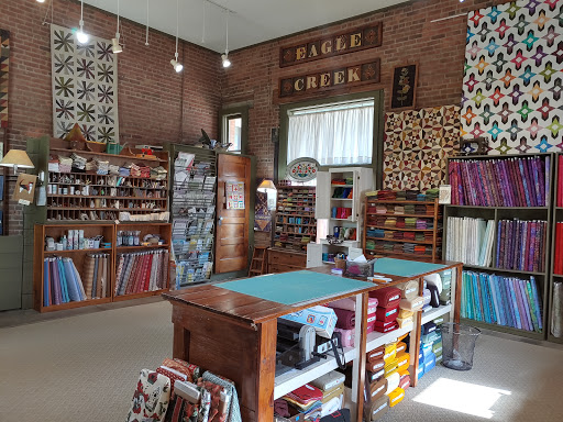 Eagle Creek Quilt Shop, Inc., 333 2nd Ave W, Shakopee, MN 55379, USA, 