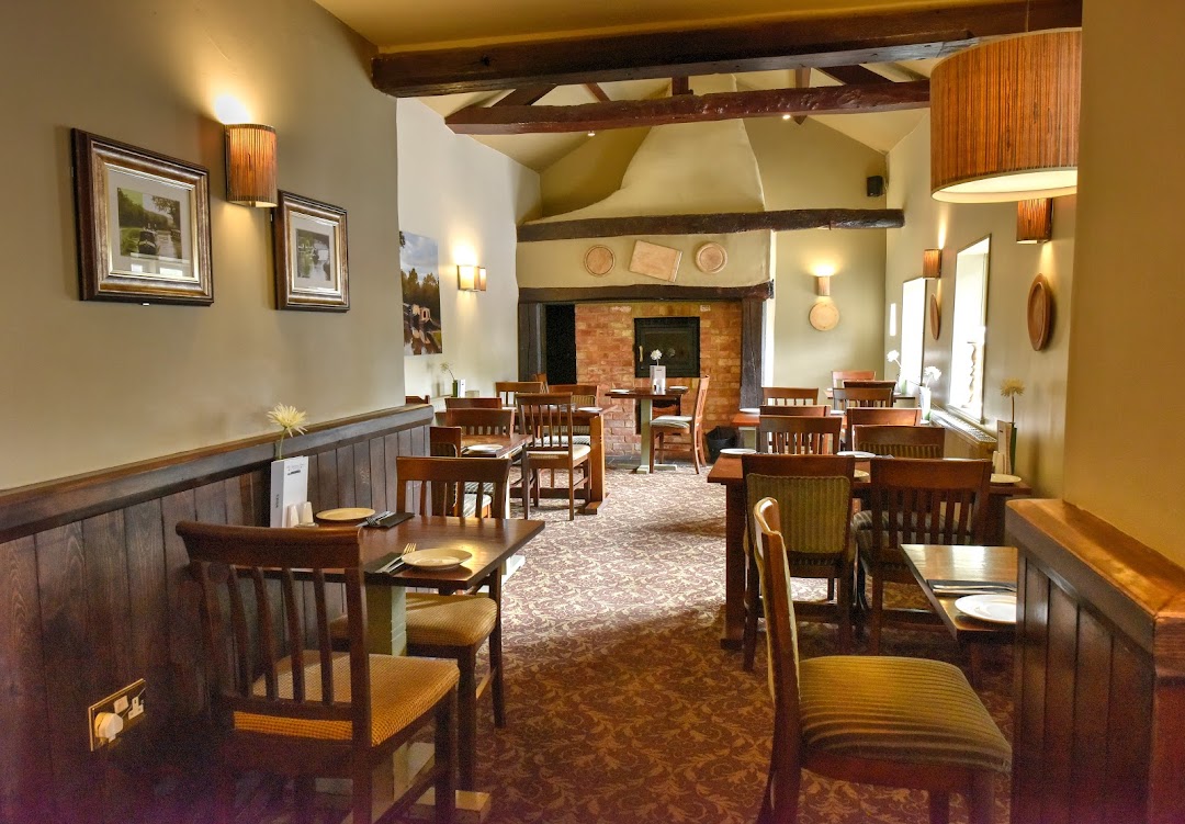 Narrow Boat at Weedon, Pub Restaurant, Bed & Breakfast Hotel