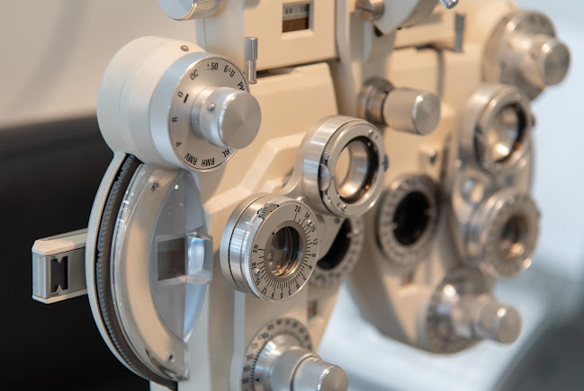 ΟΠΤΙΚΟΝ Πετρούπολη - Οπτικό