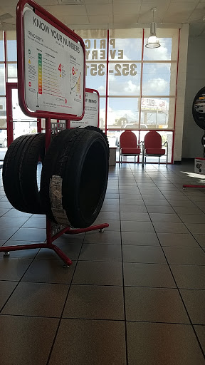 Tire Shop «Discount Tire Store - Ocala, FL», reviews and photos, 2701 SW College Rd #800, Ocala, FL 34474, USA