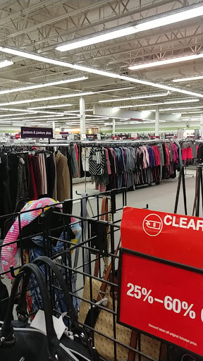 Clothing Store «K&G Fashion Superstore», reviews and photos, 5425 Xerxes Ave N, Brooklyn Center, MN 55430, USA