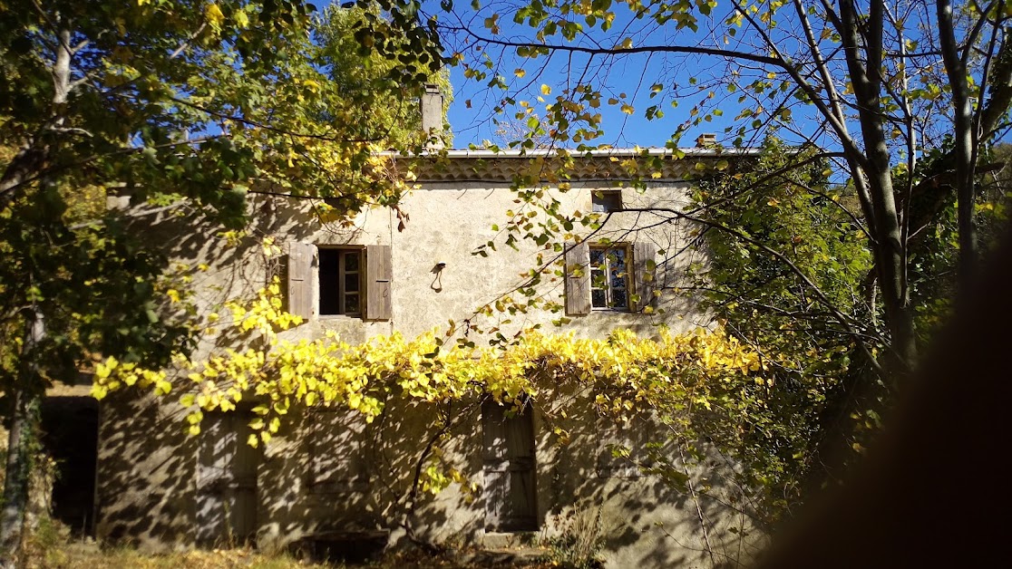 Les Houx de Vallier à Châteauneuf-de-Vernoux (Ardèche 07)