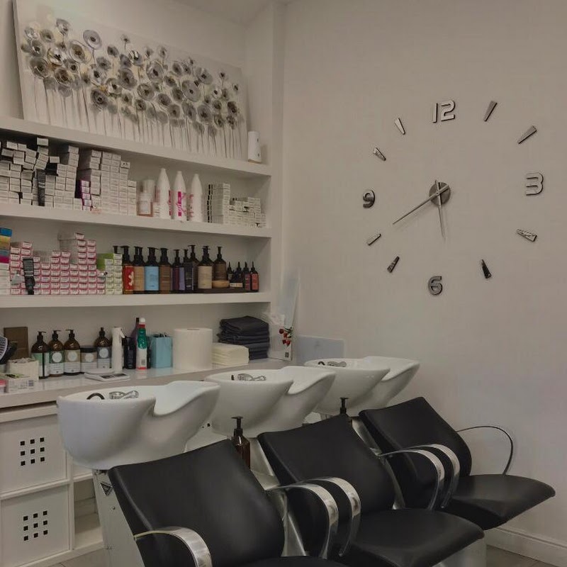 Nabi Style parrucchiere centro estetico nail bar