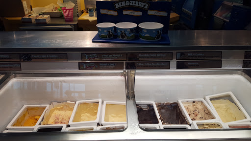 Movie Theater «Linden Boulevard Multiplex Cinemas», reviews and photos, 2784 Linden Blvd, Brooklyn, NY 11208, USA