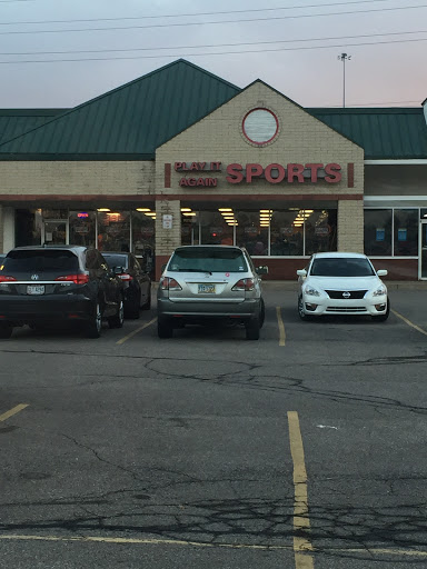 Sporting Goods Store «Play It Again Sports - Twinsburg, OH», reviews and photos, 8870 Darrow Rd, Twinsburg, OH 44087, USA