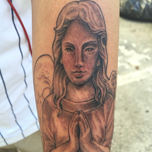 Explore braves tattoo ideas, creative tattoo ideas in Maywood, available at Colibri Tattoo Studio