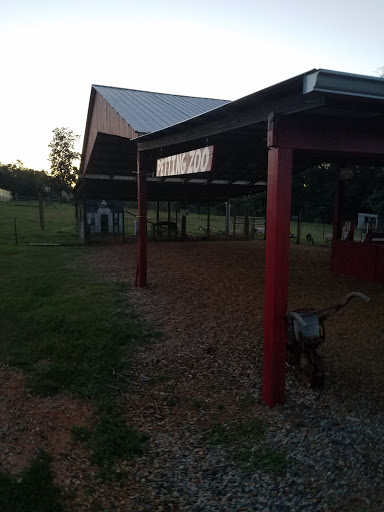 Farm «Warbington Farms (U-Pick Strawberries)», reviews and photos, 5555 Crow Rd, Cumming, GA 30041, USA