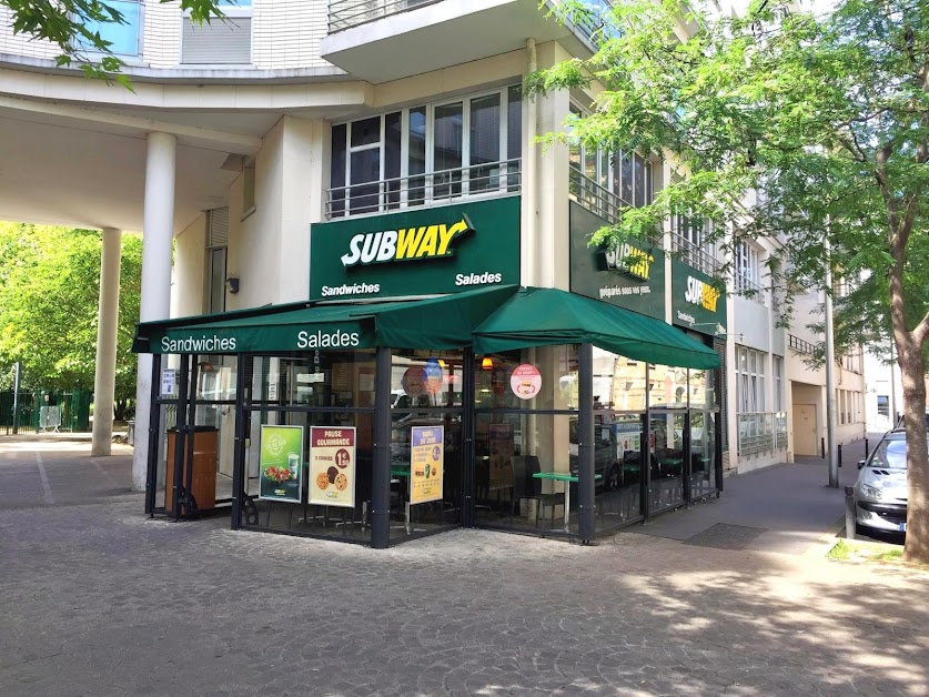 Subway Courbevoie
