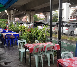 เล็ก ลาภอีสาน photo