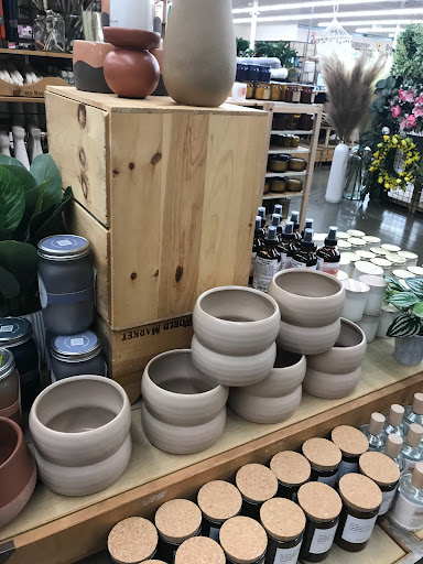 Furniture Store «Cost Plus World Market», reviews and photos, 13990 NE Mill Pl, Woodinville, WA 98072, USA