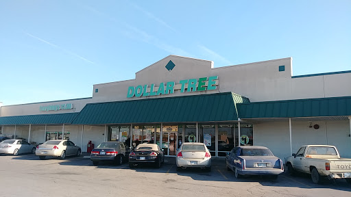 Dollar Store «Dollar Tree», reviews and photos, 2046 NW Topeka Blvd, Topeka, KS 66608, USA