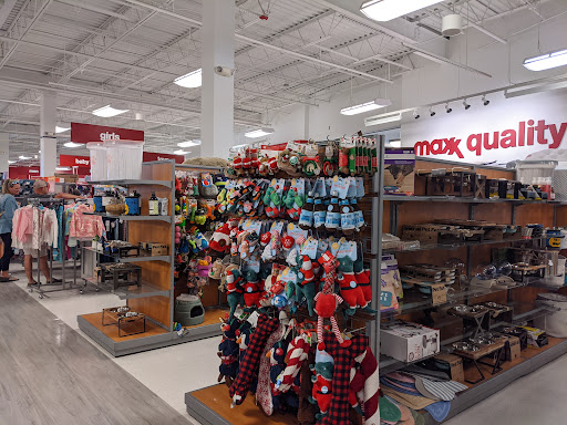 Department Store «T.J. Maxx», reviews and photos, 1800 4 Seasons Blvd, Hendersonville, NC 28792, USA