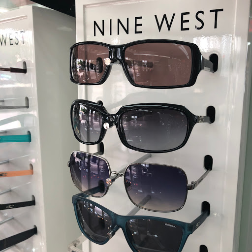 Optometrist «Eyeglass Emporium», reviews and photos, 552 Arthur Godfrey Rd, Miami Beach, FL 33140, USA