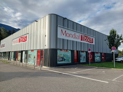 Mondial Tissus à Albertville