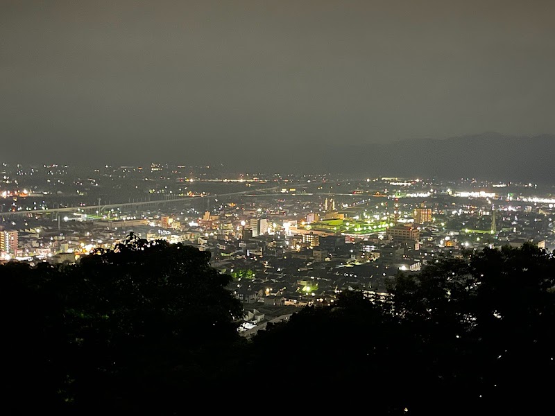 八幡山 展望台