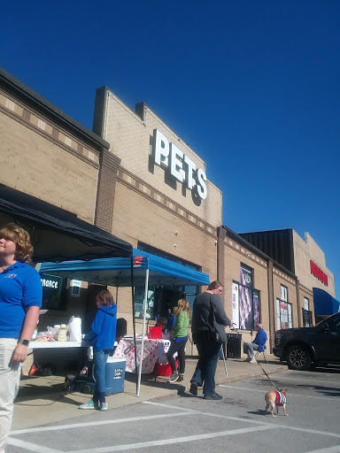 Pet Store «Most Valuable Pets», reviews and photos, 921 Beaumont Centre Pkwy #100, Lexington, KY 40513, USA