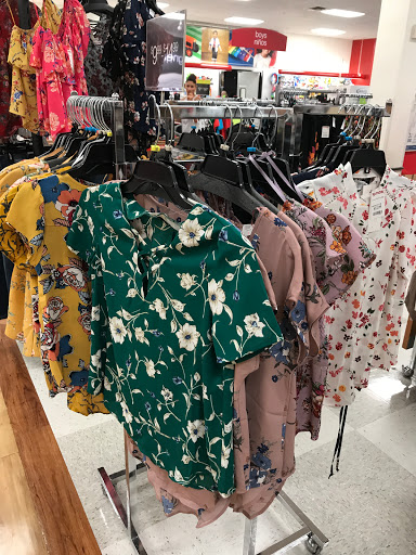 Furniture Store «HomeGoods», reviews and photos, 13580 SW 120th St, Miami, FL 33186, USA