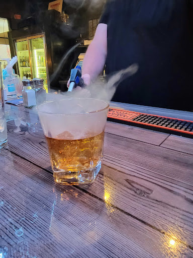 American Restaurant «The Brass Lantern Restaurant and Lounge», reviews and photos, 79 Chestnut Hill Rd, Crossville, TN 38555, USA