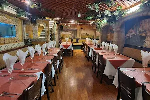 Giovanni's Restaurant image